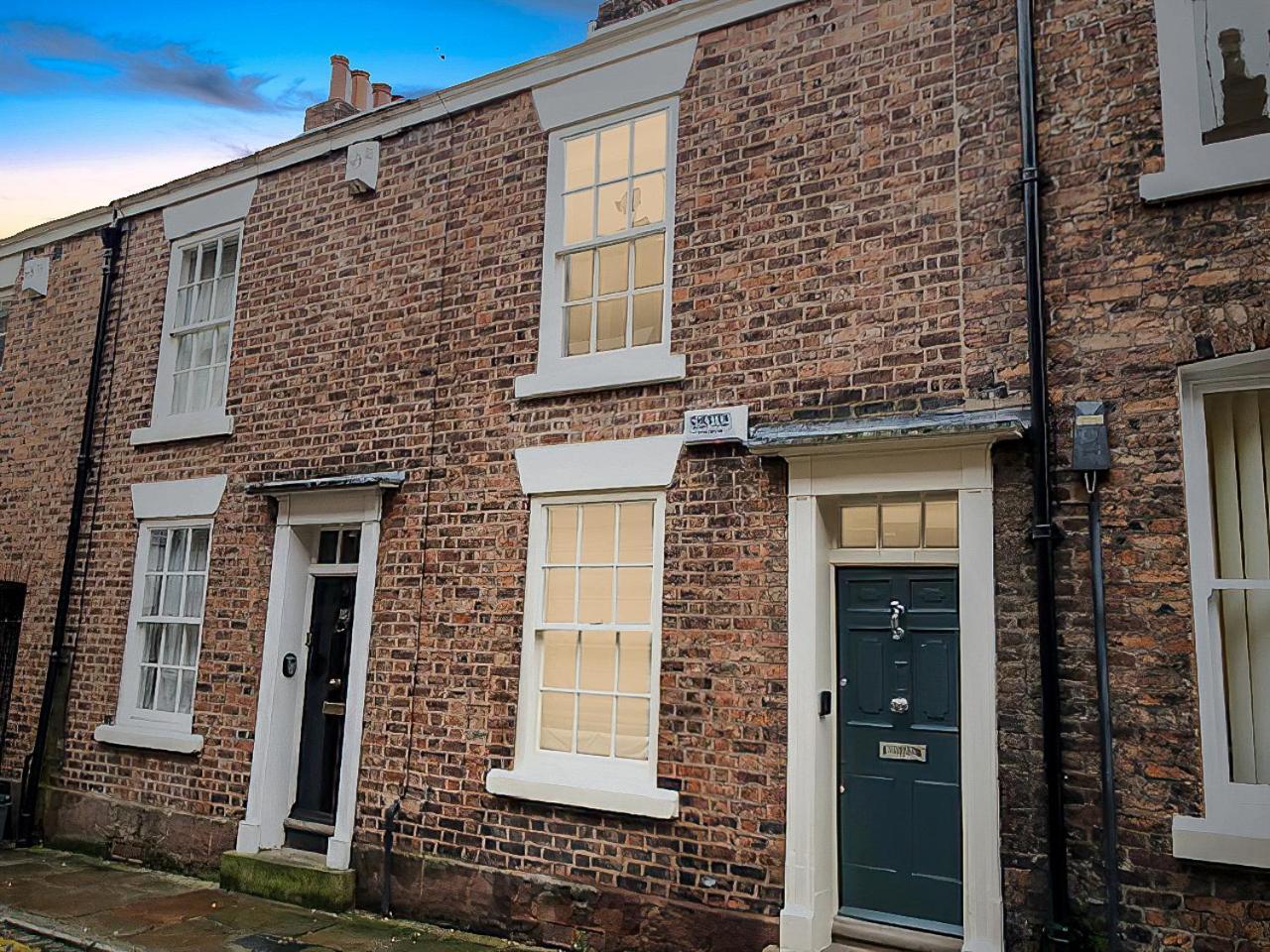 Chester City Centre Town House Exteriér fotografie